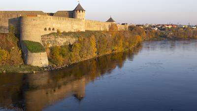 Etwa 24 von 50 in der Narva platzierte Tonnen seien in der Früh beseitigt worden. (Symbolfoto)