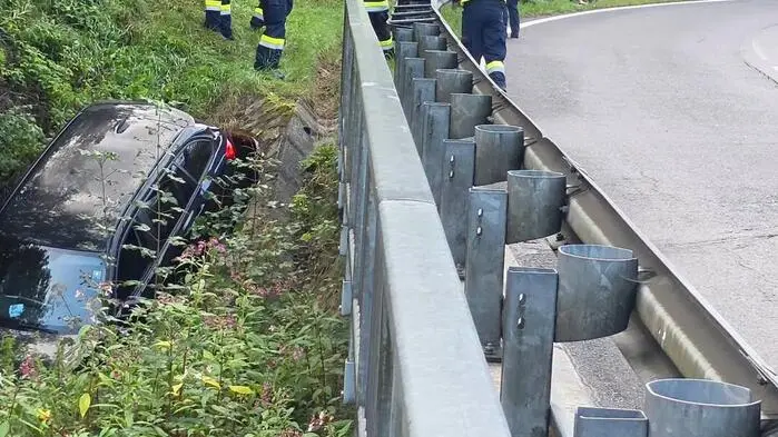 Der 32-jährige Unfalllenker wurde unbestimmten Grades verletzt