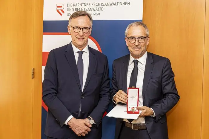 Von links: Der Präsident des Oberlandesgerichtes Graz Michael Schwanda mit Walter Dorn