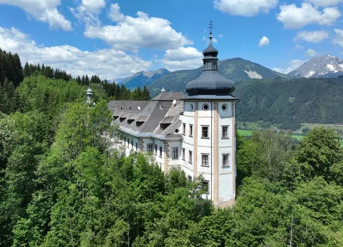 Nach knapp zwei Jahren werden am Jufa-Standort Schloss Röthelstein schon bald wieder Gäste empfangen