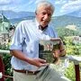 Eduard Aberham mit dem neuen Buch