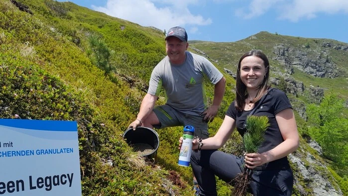 Erst 22 Jahre alt, hat Selina Idl die anspruchsvolle Aufgabe, den Schutzwald in Osttirol aufzuforsten. Dabei kommen innovative Hilfsstoffe zum Einsatz | Erst 22 Jahre alt, hat Försterin Selina Idl die anspruchsvolle Aufgabe, den Schutzwald in Osttirol aufzuforsten. Dabei kommen innovative Hilfsstoffe zum Einsatz