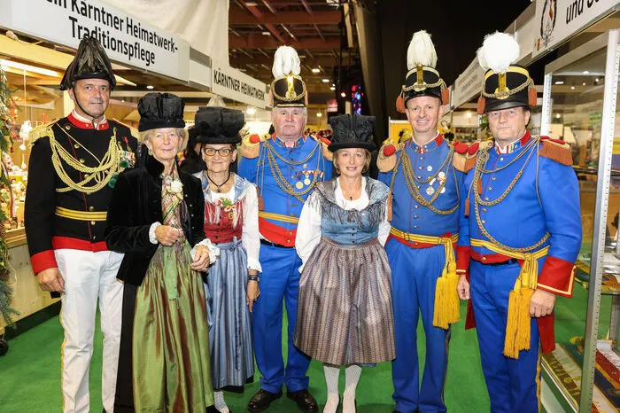 Klicken Sie sich durch die Bilder.