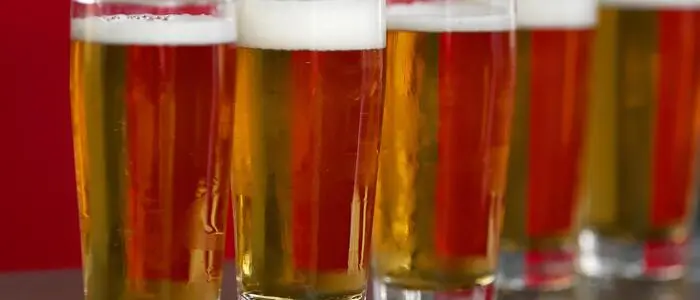 Abnehmspritzen machen nicht nur satt, sie verringern auch das Verlangen nach Alkohol