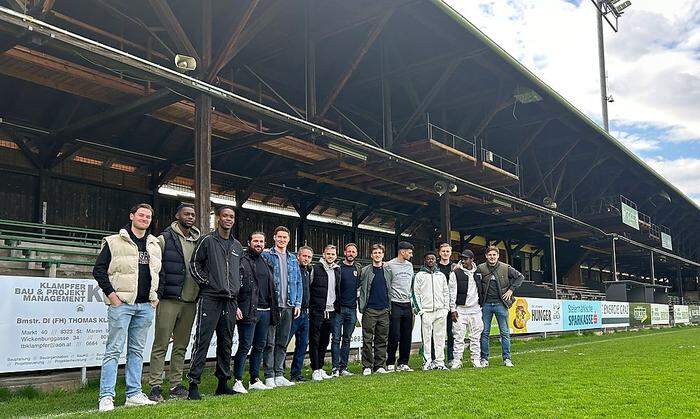 Auch die frühere Kultspielstätte des SK Sturm, die "Gruabn", darf beim Rundgang natürlich nie fehlen 