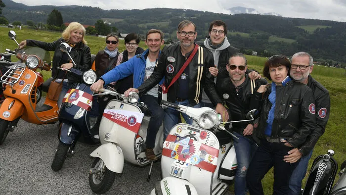 Durften auch heuer in Rothenthurn nicht fehlen: Die Mitglieder des Spittaler Vespisti-Clubs.