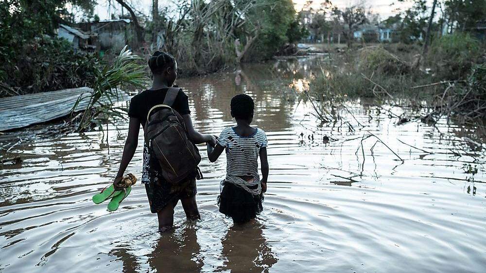 Auf 125 Kilometern Länge steht infolge des schweren Tropensturms &quot;Idai&quot; im Zentrum Mosambiks meterhoch das Wasser
