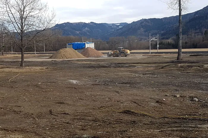 Erste Arbeiten sind bereits durchgeführt worden, die Baucontainer stehen.