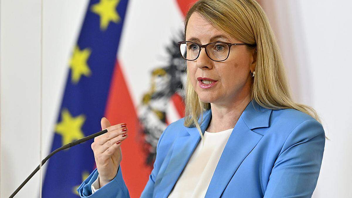 Wirtschaftsministerin Margarete Schramböck
