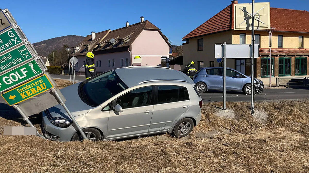 Die Feuerwehr Köflach musste die Unfallstelle reinigen