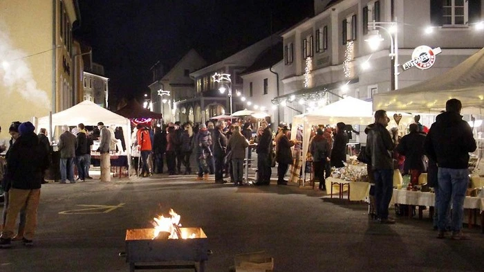Auch dieses Jahr veranstaltete die Gemeinde Söchau den Adventmarkt am Dorfplatz...