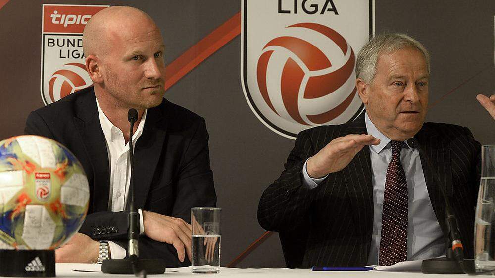 Liga Vorstand Christian Ebenbauer (links) und ÖFB-Präsident Leo Windtner