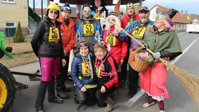 Durchwegs Gruppenmasken waren in Fehring zu sehen.