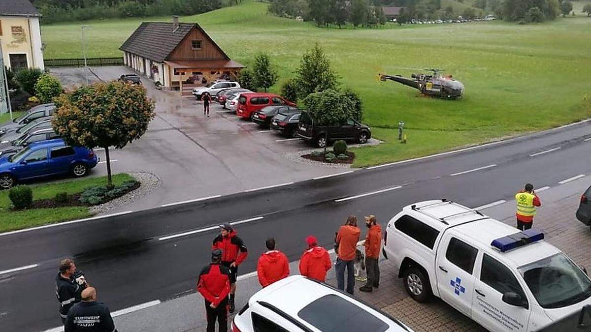 Großaufgebot an Rettern im Einsatz