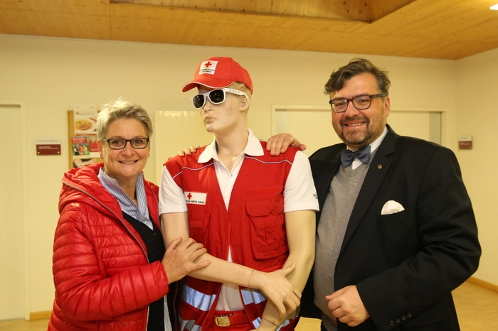 Bei der „Langen Nacht des Roten Kreuzes“ gesichtet wurden unter anderen Kulturstadträtin Silvia Radaelli (Foto), Rotkreuz-Bezirksstellenleiter Herbert Sager, Bezirksgeschäftsleiter Heinz Gritzner, Bezirksrettungskommandant Thomas Wadl, Schulungsreferentin Sylvia Kogler sowie Freiwilligenreferentin Andrea Wolfinger. 