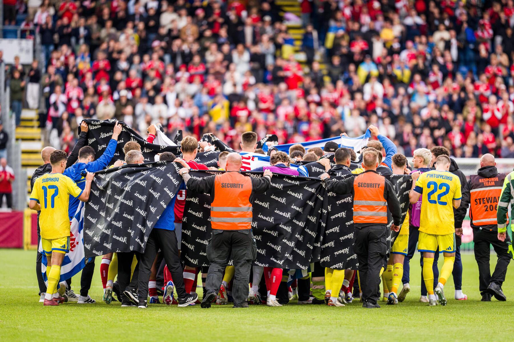 Däne Christian Eriksen nach erneutem Kollaps in guter Verfas