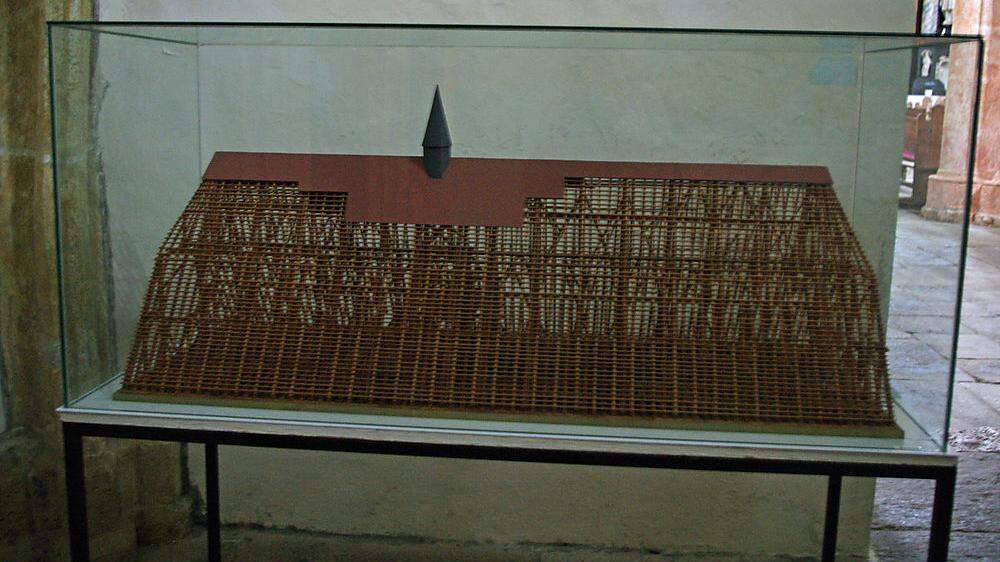 Auch ein Modell des Dachstuhls ist in Neuberg zu sehen