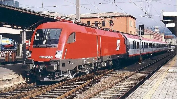 Eine Zugfahrt voller Pannen: Felipe reagierte