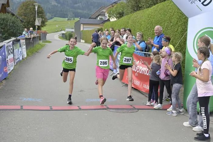 Auch vielzählige Kinder zeigten ihr sportliches Können.