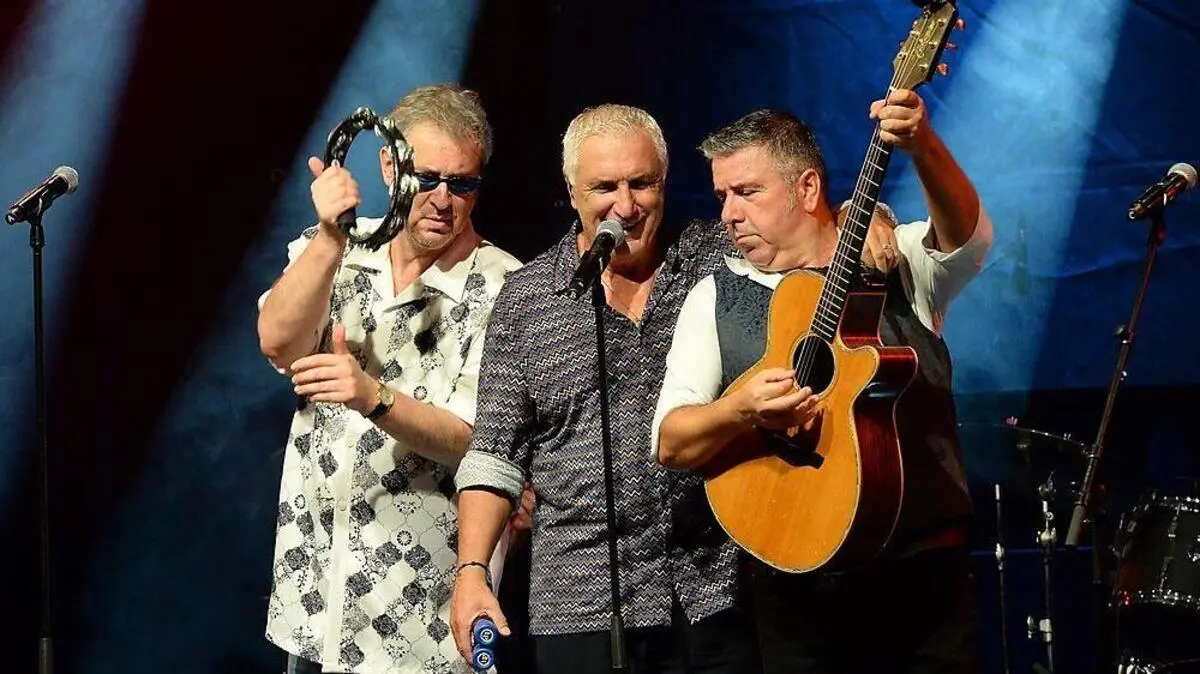 Hans Krankl alias Johann K. fegt mit siebenköpfiger Band musikalisch über die Bühne 