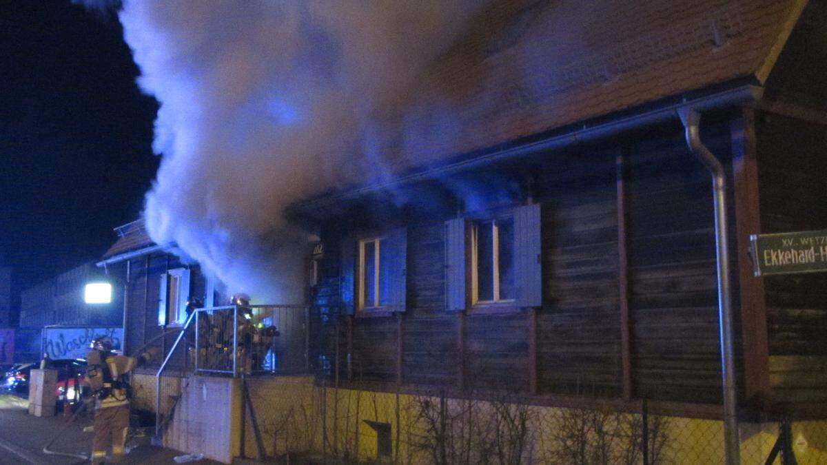 Brand in der Grazer Straßganger Straße: Der Rauch war weithin zu sehen