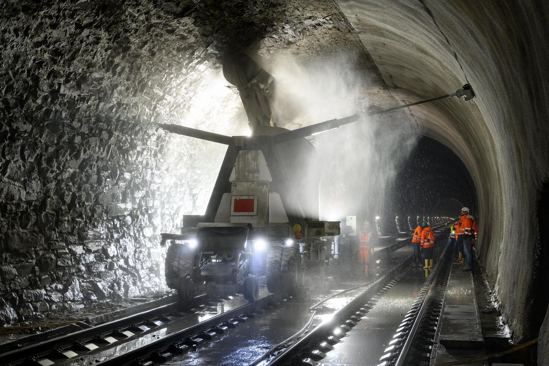 Fünfmonatige Sperre: Tauerntunnel steuert auf zweite Bauetappe hin