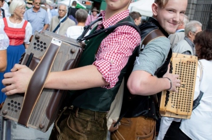 ... an allen Ecken und Enden...
