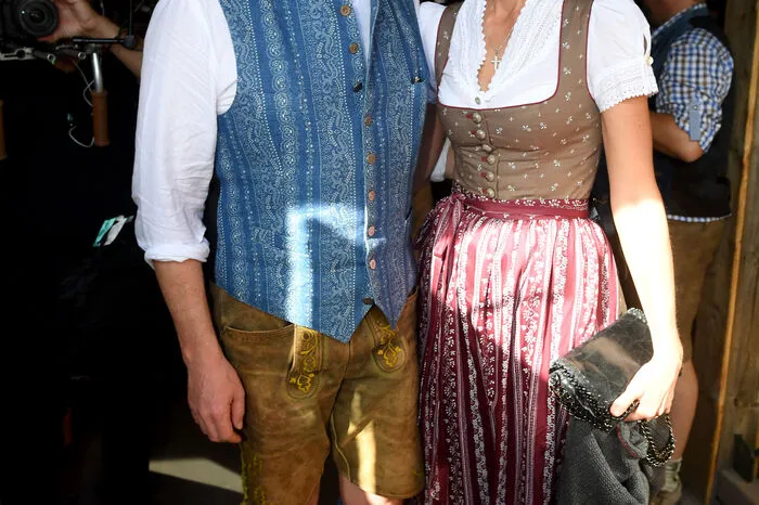 In der Politik in Ungnade gefallen, aber am Oktoberfest macht er eine gute Figur: Karl-Theodor zu Guttenberg mit seiner Frau Stephanie.