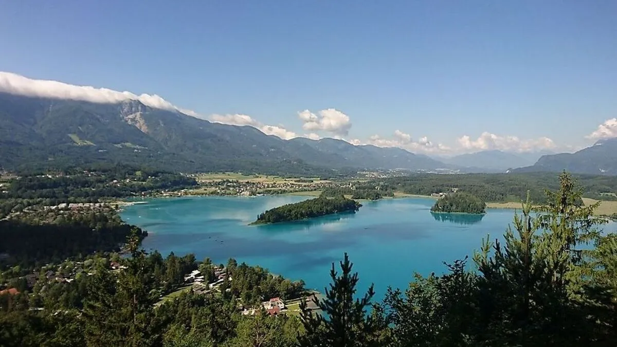 Der Faaker See lädt zum Baden ein