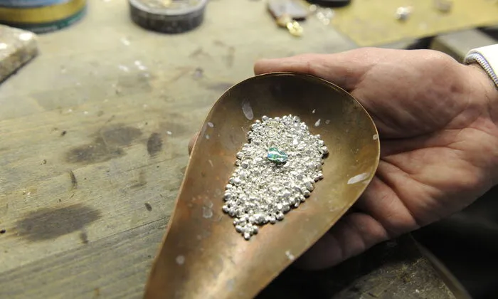 Auch heute noch erhält man esquisite Steine im Fachhandel