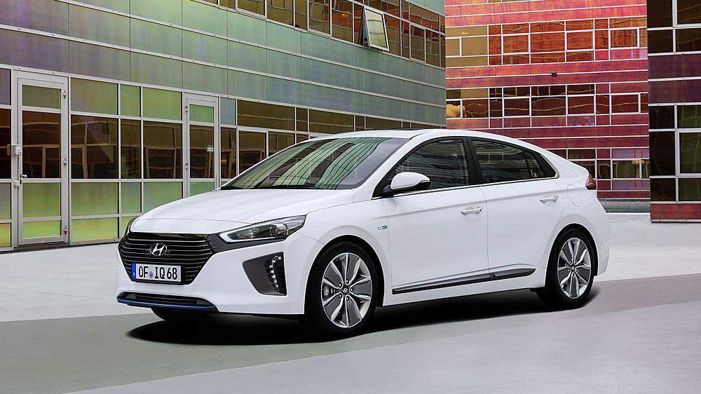 Hyundais Ioniq startet Mitte Oktober mit Elektro- oder Hybridantrieb