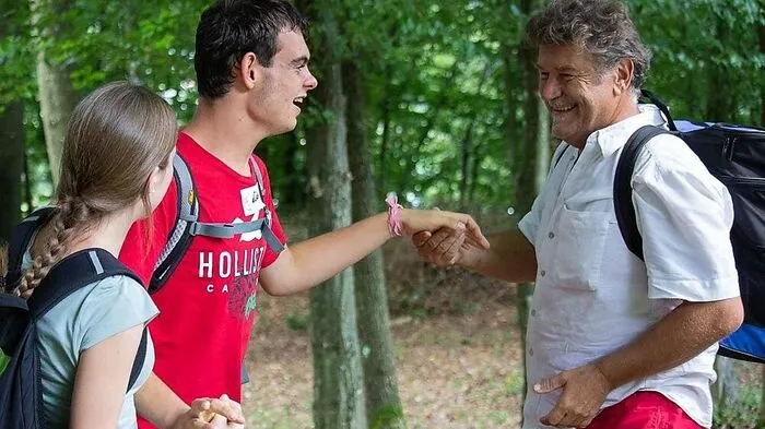 Auch Uta-Elisabeth Haimburgers Mann Wolfgang (rechts) war bei der 100. Wanderung dabei