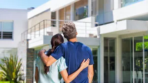 Wie in allen anderen Bereichen gibt es auch beim Thema Bauen verschiedene Trends. Dies gilt nicht nur für besonders beliebte Architekturformen, auch technische  Innovationen oder gesellschaftlicher Wandel sorgen für eine Veränderung und neue Schwerpunkte