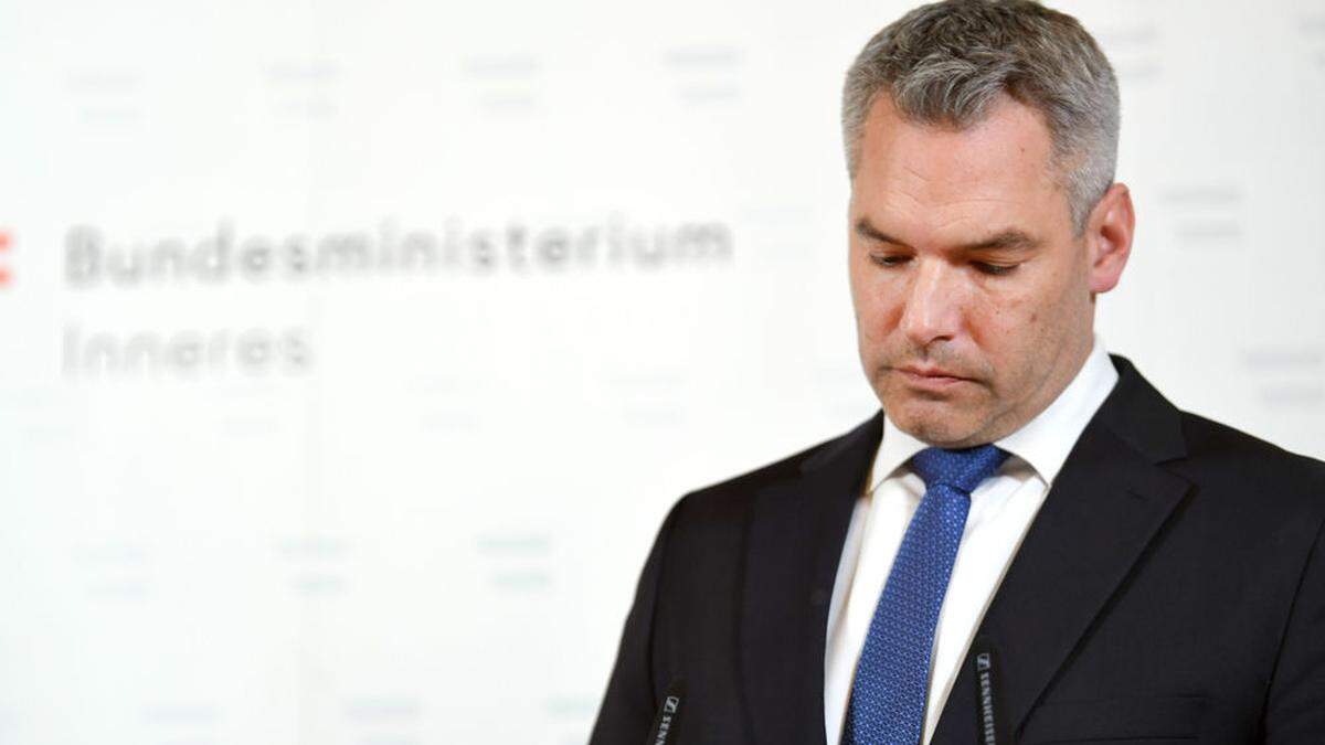 Innenminister Nehammer kam nach dem Terroranschlag in Erklärungsnot