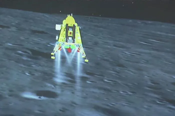 Die Weltraumbehörde ISRO sprach von einer sanften Landung.