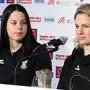 Stephanie Brunner (links) und Bernadette Schild feiern beim Riesentorlauf in Sölden ihr Comeback
