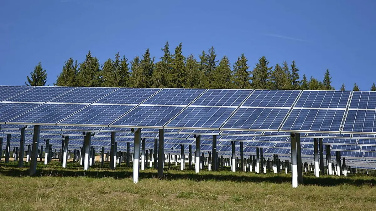 Die Stadtwerke Voitsberg errichten auf dem Voitsberger Schlossberg eine große Fotovoltaik-Anlage als Bürgerbeteiligungsprojekt