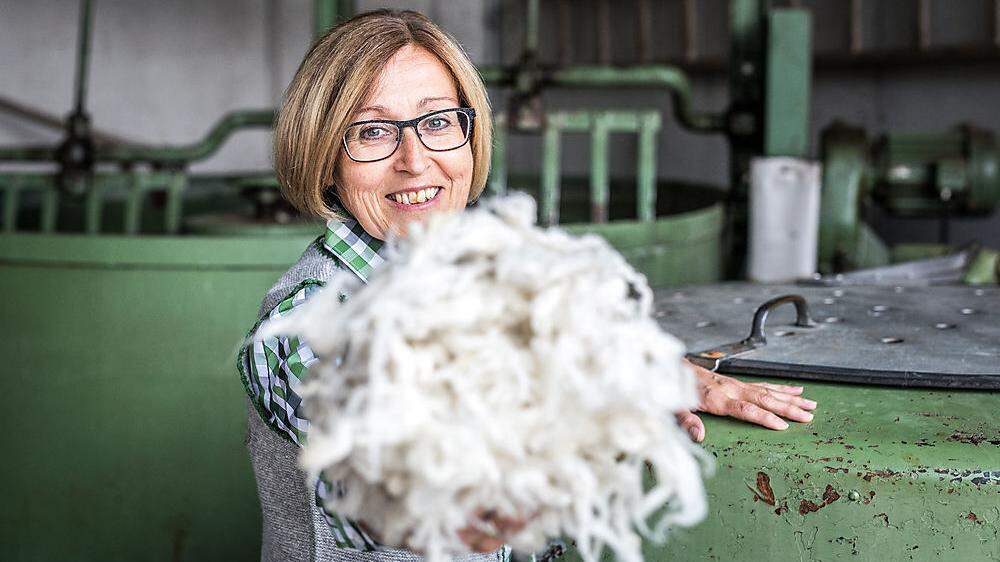 Silvia Göritzer ist Obfrau des Regionalvereins Großglockner und Herrin über eine riesige &quot;Wollwaschmaschine&quot;