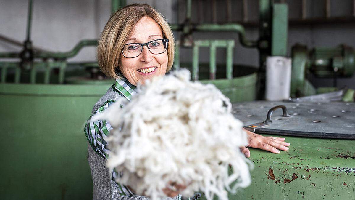 Silvia Göritzer ist Obfrau des Regionalvereins Großglockner und Herrin über eine riesige &quot;Wollwaschmaschine&quot;