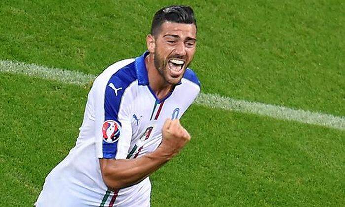 Graziano Pelle freut sich über sein Tor zum 2:0