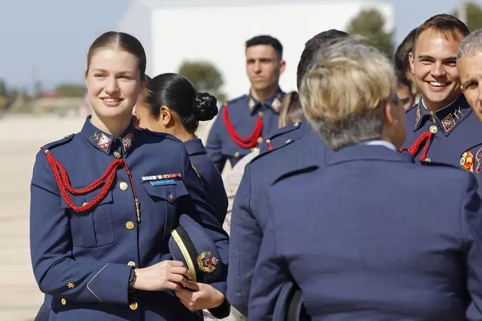 Vor allem die Militärausbildung hat der Popularität der Tochter von König Felipe geholfen