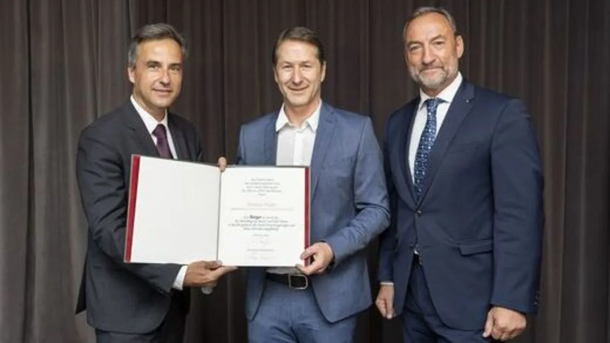 Bürgermeister Siegfried Nagl, Franco Foda und Vize-Bürgermeister Mario Eustacchio 