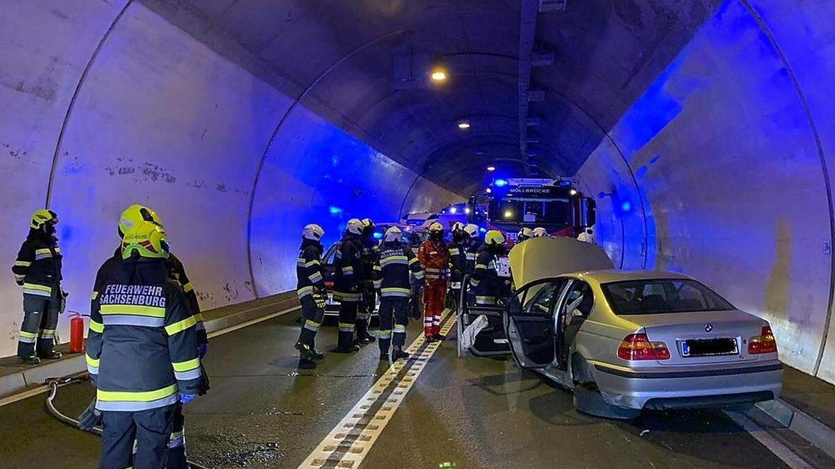 Der Tunnel musste nach dem Unfall gesperrt werden