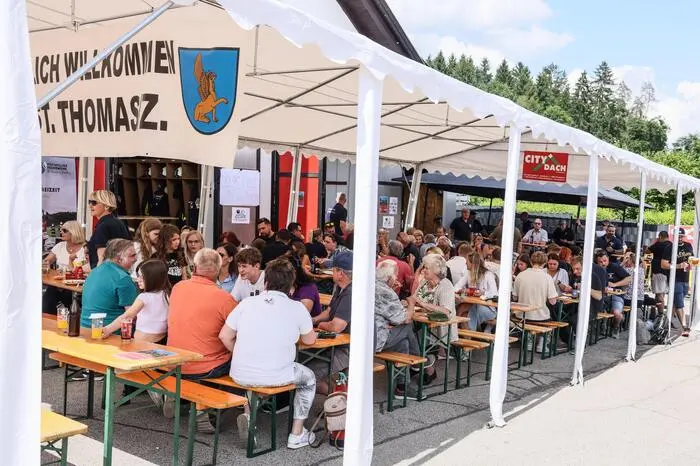 Für Speis und Trank und gute Stimmung war gesorgt