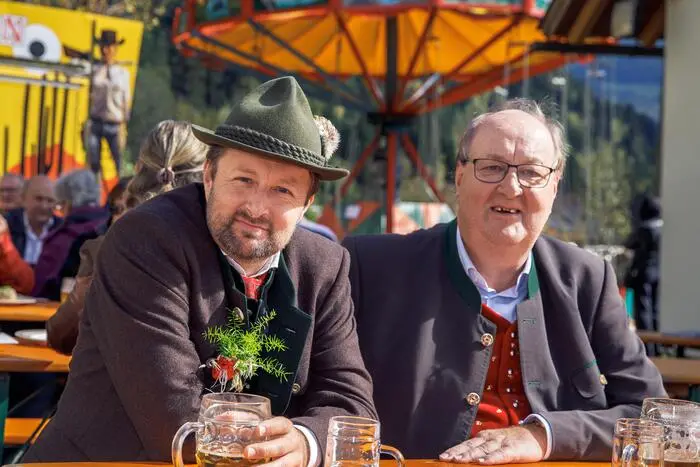 Es wurde in Tracht gefeiert