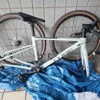 Die Polizei sucht nach den Besitzern zweier in Kirchberg sichergestellten Fahrräder