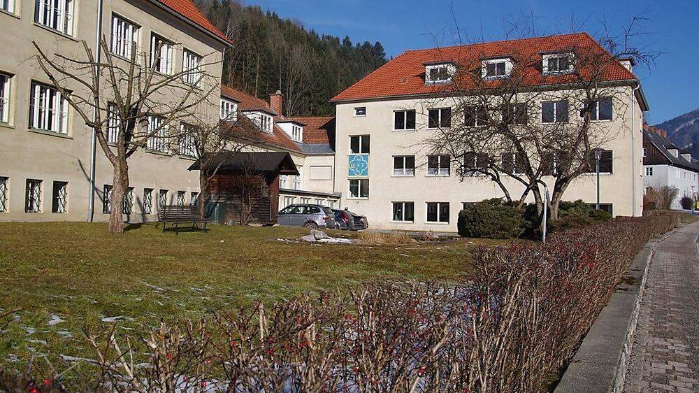 Die frühere Hauptschule und jetzige Neue Mittelschule Breitenau steht ab Herbst leer
