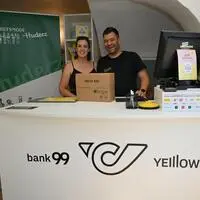 Neuer Postpartner: Benjamin Seibel mit Lebensgefährtin Sandra Ramesberger 