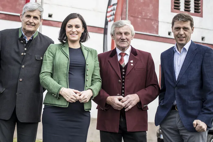 Die Preise überreichte Bundesministerin Elisabeth Köstinger.
