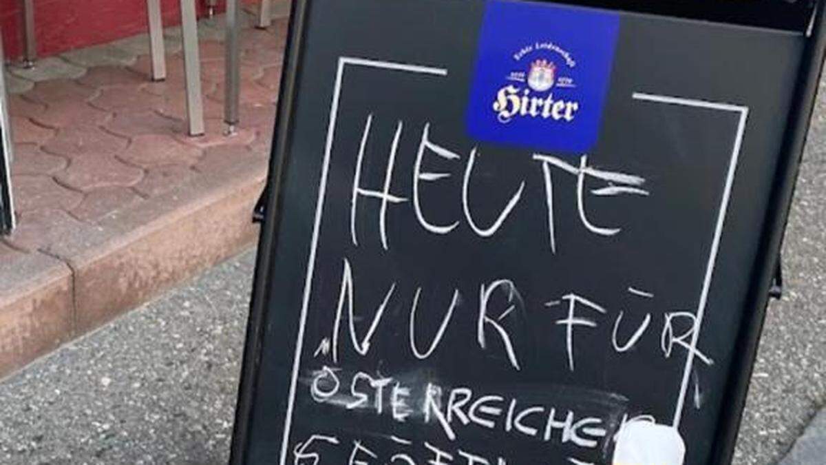 Pizzeria Peppino Millstatt: „Heute nur für Österreicher geöffnet“, stand im August auf einer Tafel